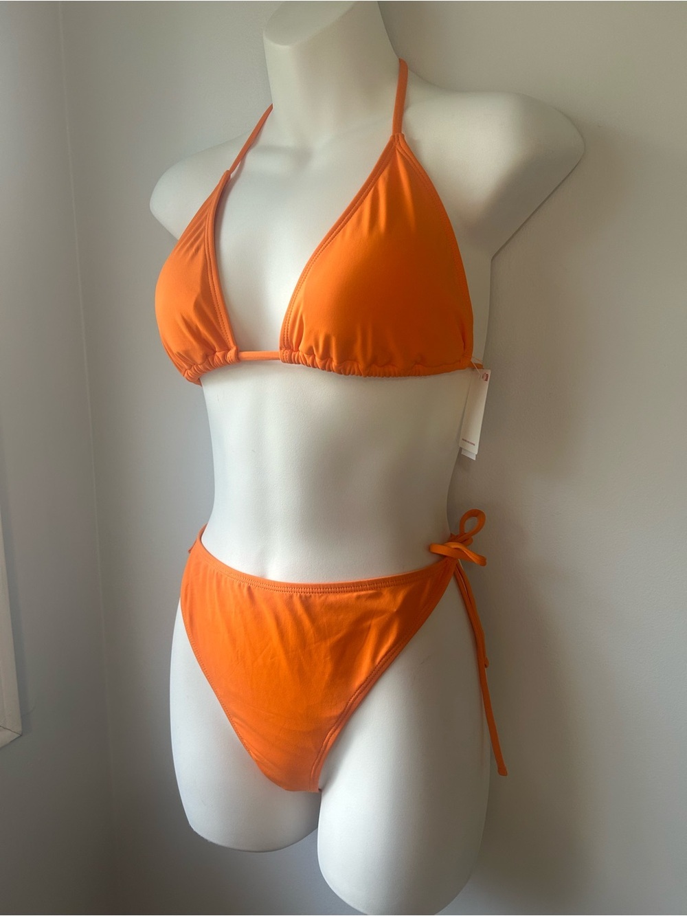 NEW Roxy Women’s Orange Triangle String Bikini - Picture 3 of 7